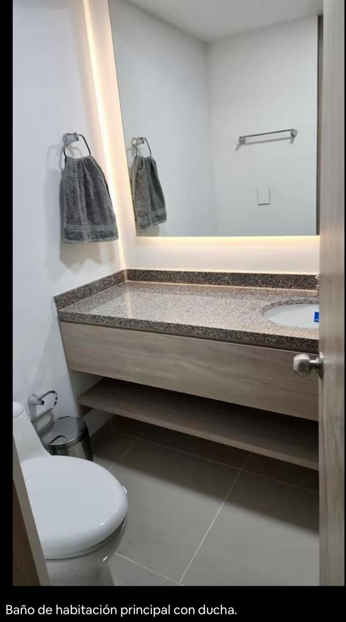 Lujoso Con Aire Acondicionado En Calle 60 Tolima Apartment *